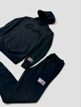Load image into Gallery viewer, &quot;THE PLANE JANE STAPLE SET FW 23/24&quot; HOODY SET (BLACK W/ BLACK)