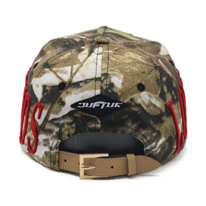 "LOVERS AND FRIENDS" STRAP HAT (CAMO W/ RED)