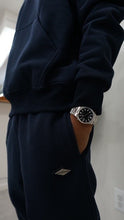 Load image into Gallery viewer, &quot;THE PLANE JANE STAPLE QUARTERZIP SET FW 25/26&quot;(NAVY W/ METAL PATCH)