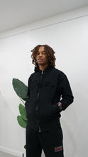 Load image into Gallery viewer, "THE PLANE JANE STAPLE SET FW 25/26" FULLZIP HOODIE (BLACK W/ BLACK)