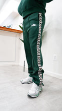 Load image into Gallery viewer, "MOTIVATION DIAMOND CLASSIC" TRACKSET (ALL GREEN W/ BLK/GRY/WHT TRIM)