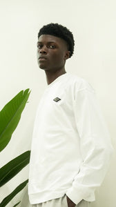 “ELITE DIAMOND TEE” BOXY OVERSIZED LONGSLEEVE T-SHIRT (WHITE W/ METAL PATCH)