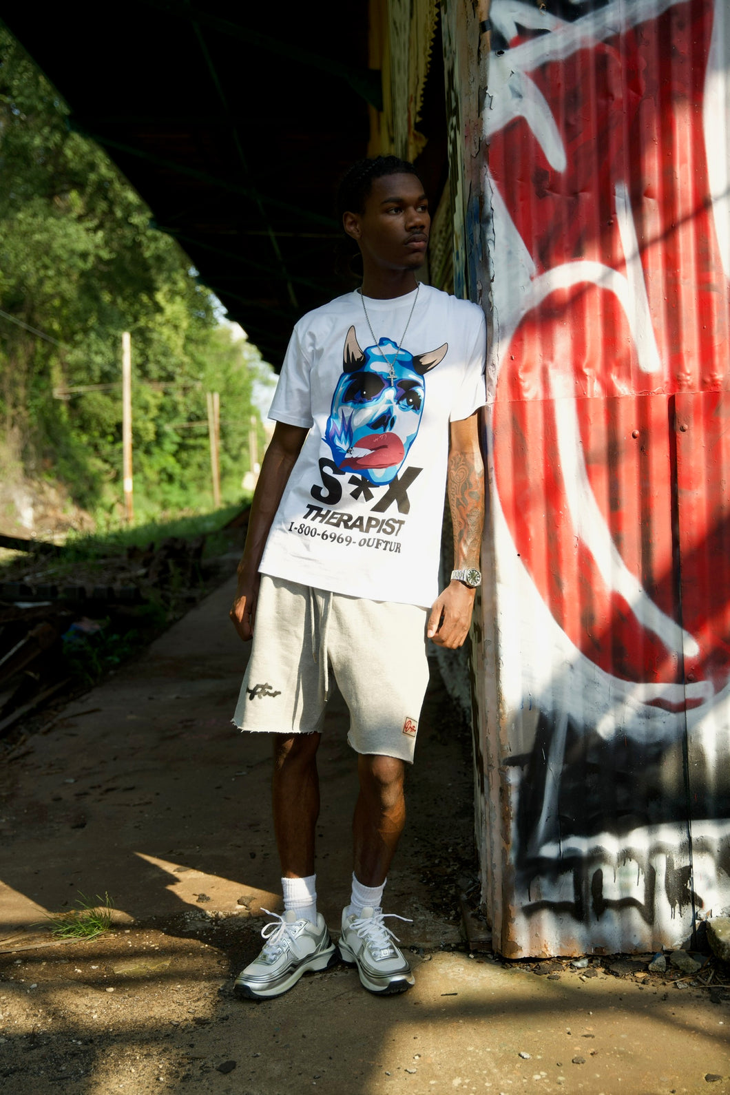 “S*X THERIPIST” SHORTSET T-SHIRT W/ SHORTS (WHITE TEE W GREY SHORTS)