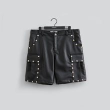 Load image into Gallery viewer, “THE SHAM” PEBBLE LEATHER STUD SHORT (BLACK)